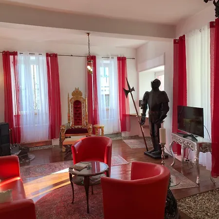 Count Von Hatzfeld Mit Moselblick * Kinheim