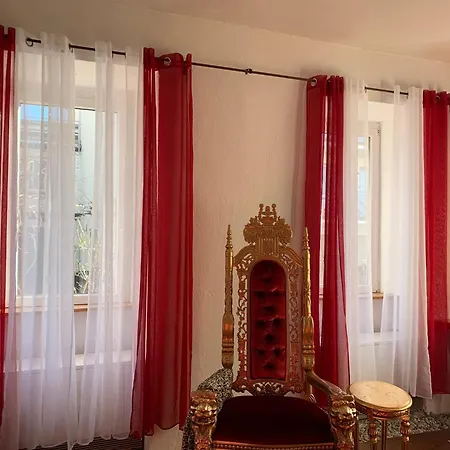 Count Von Hatzfeld Mit Moselblick Hébergement de vacances Kinheim